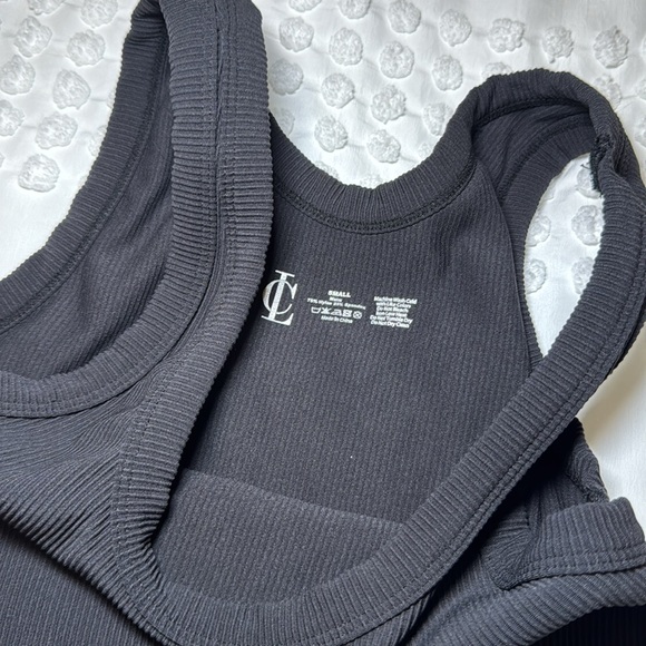 Cara Loren Active Ribbed Tank Top Black Small - Picture 4 of 8
